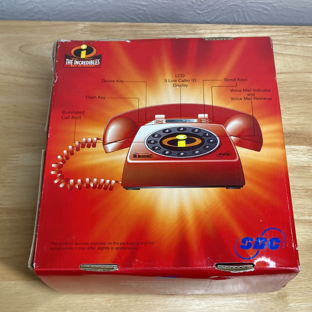 SBC The Incredibles Collector's Phone - BRAND NEW IN BOX! - Picture 3 of 5